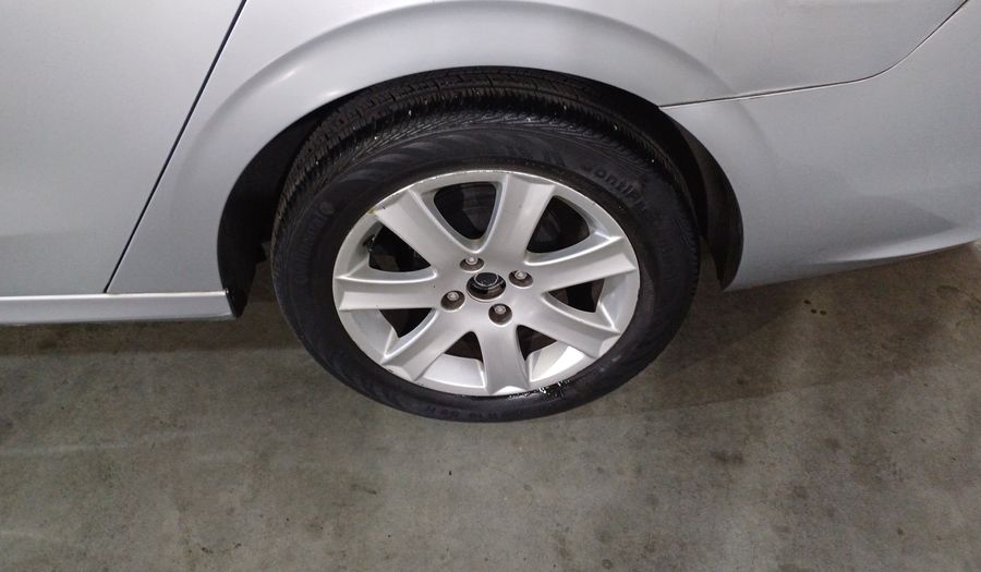Peugeot 301 1.6 ALLURE TIPTRONIC Sedan 2015