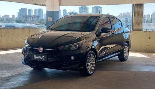 Fiat • Cronos