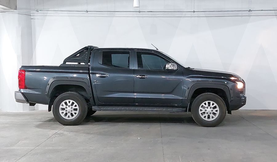 Mitsubishi L200 2.4 GLX DIESEL 4WD Pickup 2025