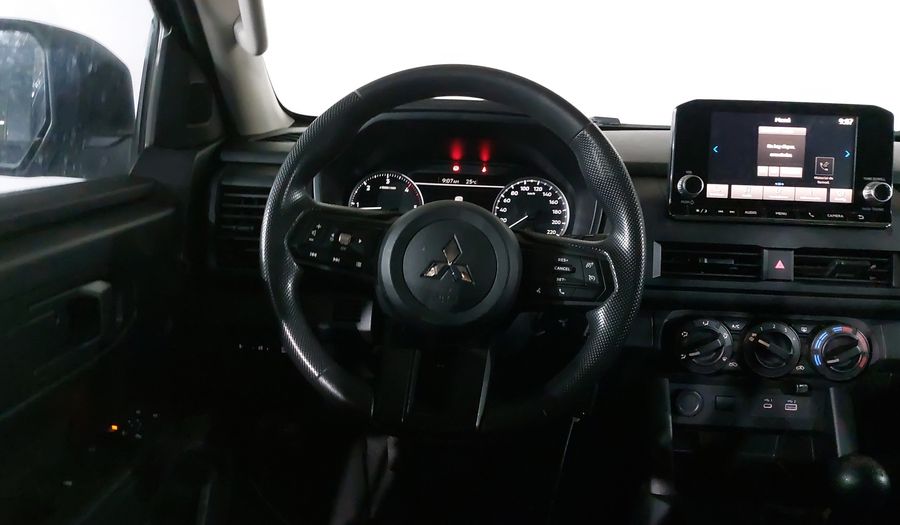 Mitsubishi L200 2.4 GLX DIESEL 4WD Pickup 2025