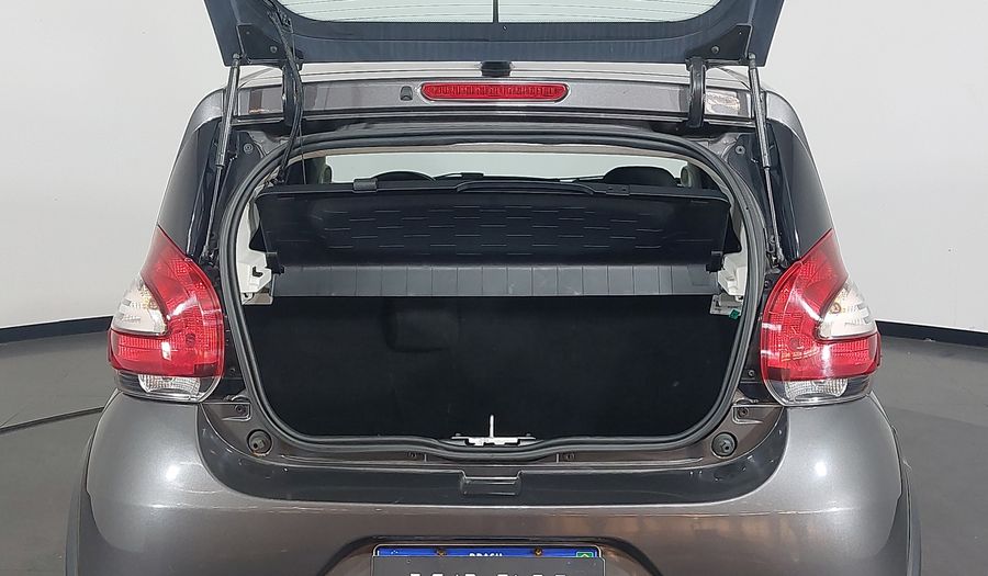 Fiat Mobi EVO LIKE Hatchback 2022