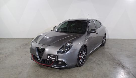 Alfa Romeo • Giulietta