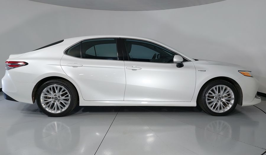 Toyota Camry 2.5 XLE NAVI HV AUTO Sedan 2020