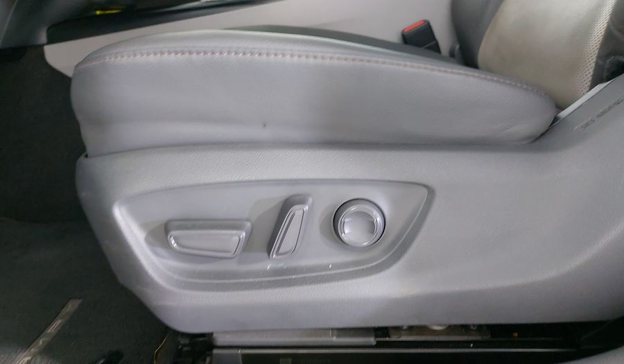 Toyota Camry 2.5 XLE NAVI HV AUTO Sedan 2020