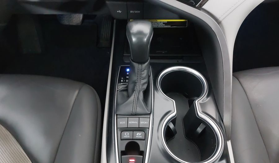 Toyota Camry 2.5 XLE NAVI HV AUTO Sedan 2020