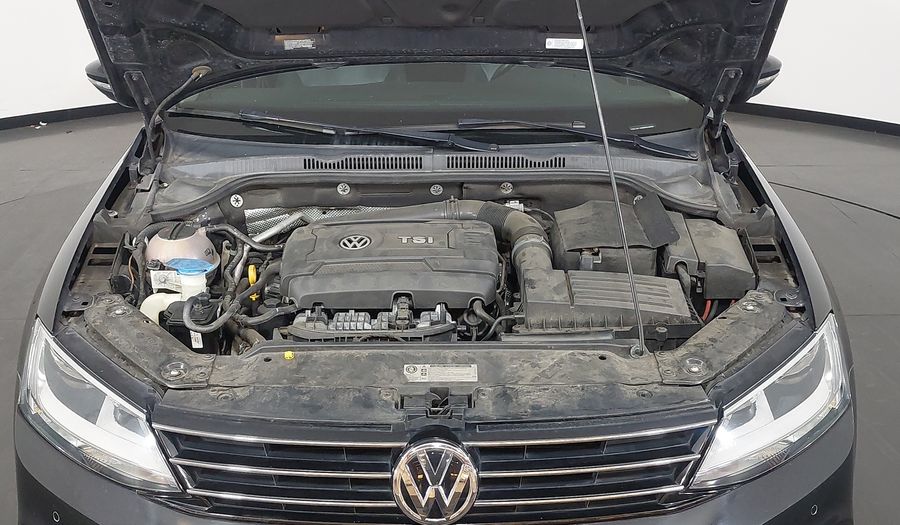 Volkswagen Jetta TSI HIGHLINE Sedan 2016