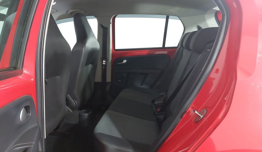 Volkswagen Up MPI MOVE UP Hatchback 2015