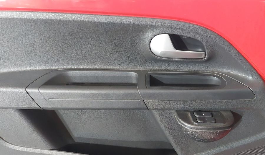 Volkswagen Up MPI MOVE UP Hatchback 2015