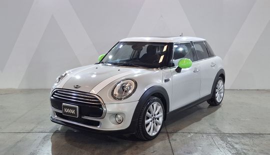 Mini • Cooper