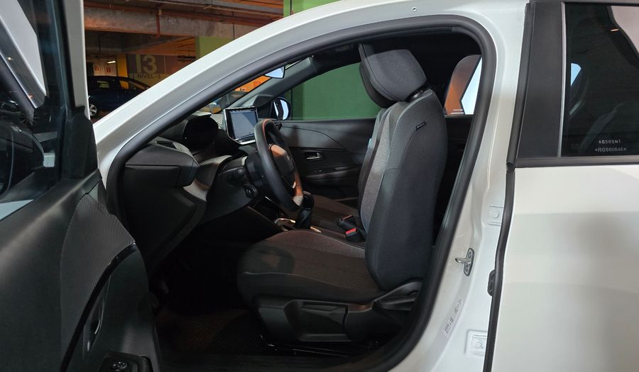 Peugeot 208 1.6L STYLE Hatchback 2024