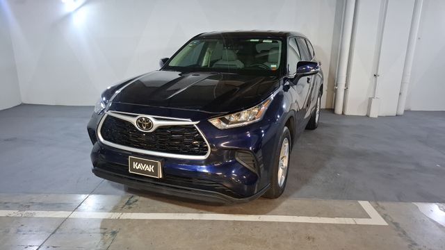 Toyota • Highlander