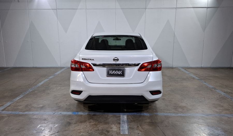 Nissan Sentra 1.8 EXCLUSIVE NAVI AUTO Sedan 2018