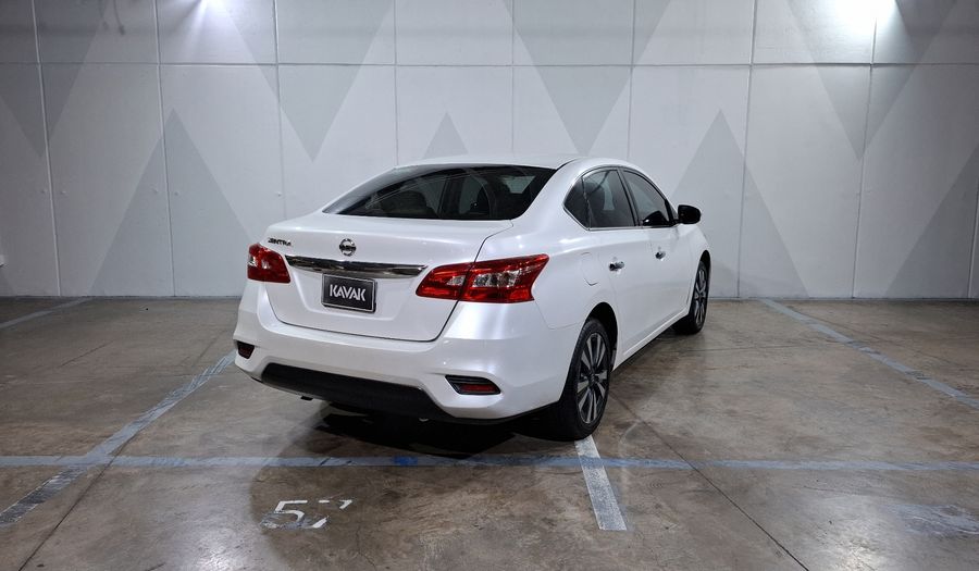 Nissan Sentra 1.8 EXCLUSIVE NAVI AUTO Sedan 2018