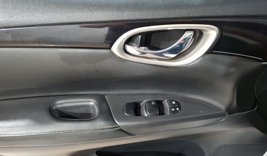 Nissan Sentra 1.8 EXCLUSIVE NAVI AUTO Sedan 2018