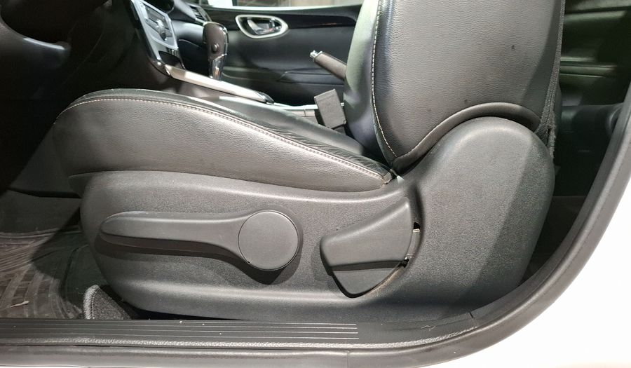 Nissan Sentra 1.8 EXCLUSIVE NAVI AUTO Sedan 2018