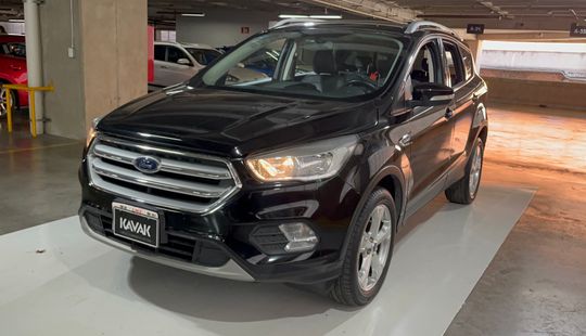 Ford • Escape
