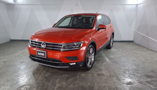 Volkswagen • Tiguan