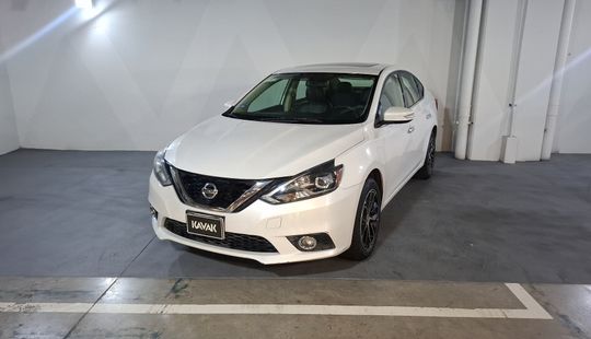 Nissan • Sentra