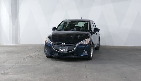 Mazda • Mazda 2