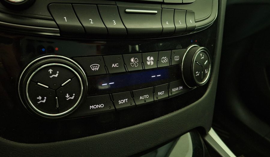 Peugeot 508 2.2 HDI 204 HP AUTO GT LIMITED Sedan 2015