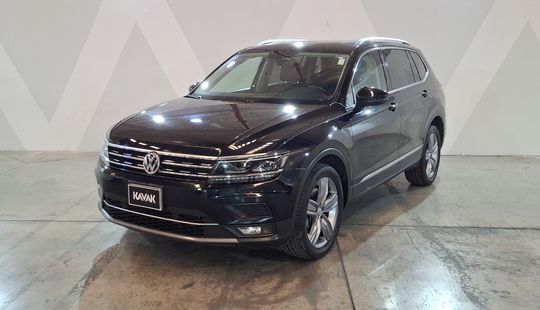 Volkswagen • Tiguan
