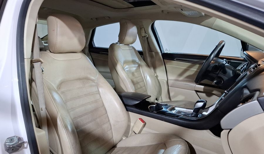 Ford Fusion 2.0 GTDI SE LUXURY PLUS NAV AT Sedan 2014