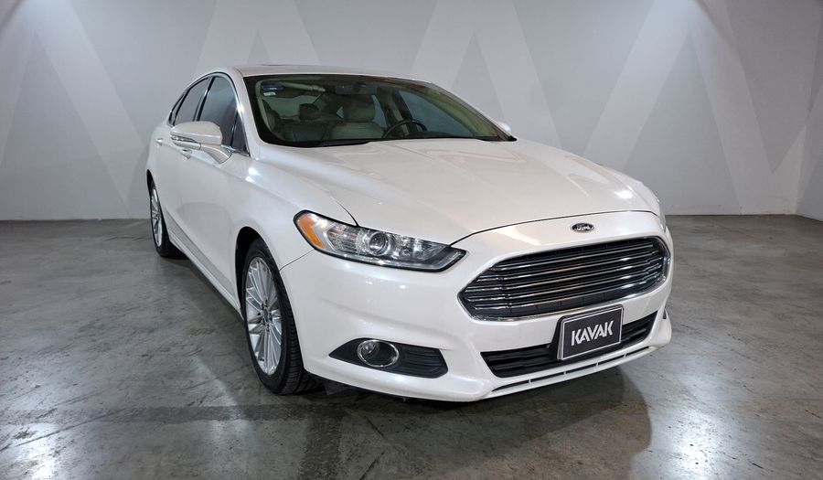 Ford Fusion 2.0 GTDI SE LUXURY PLUS NAV AT Sedan 2014