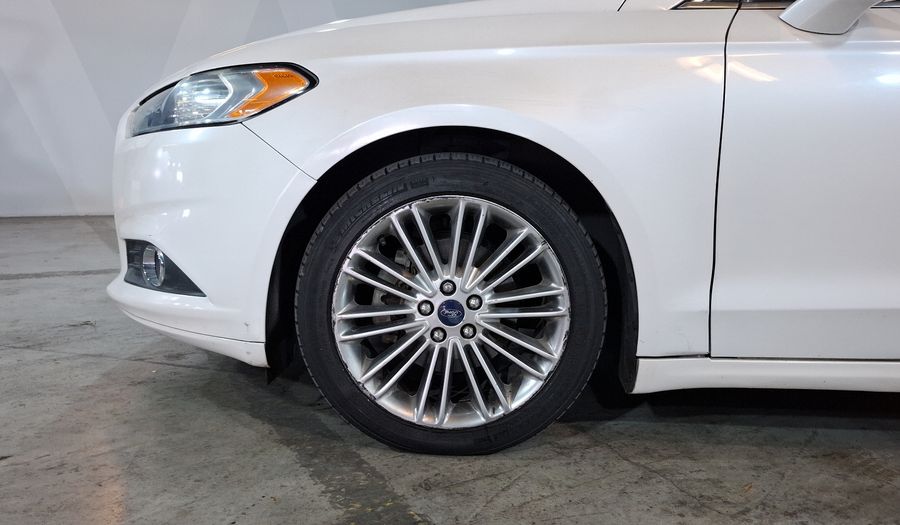 Ford Fusion 2.0 GTDI SE LUXURY PLUS NAV AT Sedan 2014