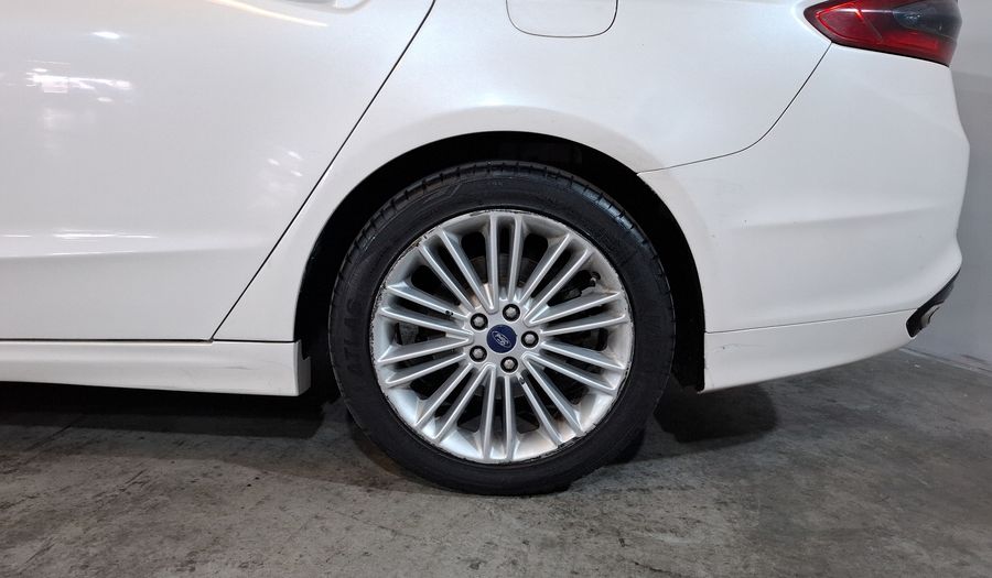 Ford Fusion 2.0 GTDI SE LUXURY PLUS NAV AT Sedan 2014