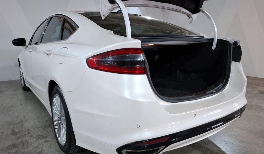 Ford Fusion 2.0 GTDI SE LUXURY PLUS NAV AT Sedan 2014