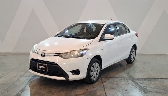 Toyota • Yaris