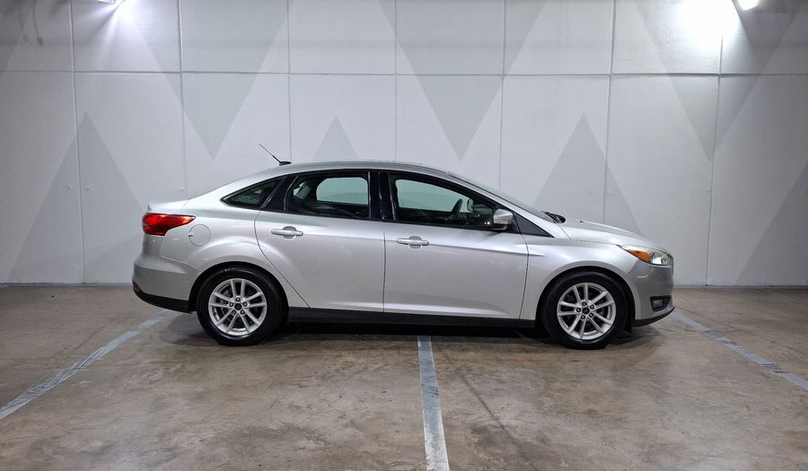 Ford Focus 2.0 SE Sedan 2017