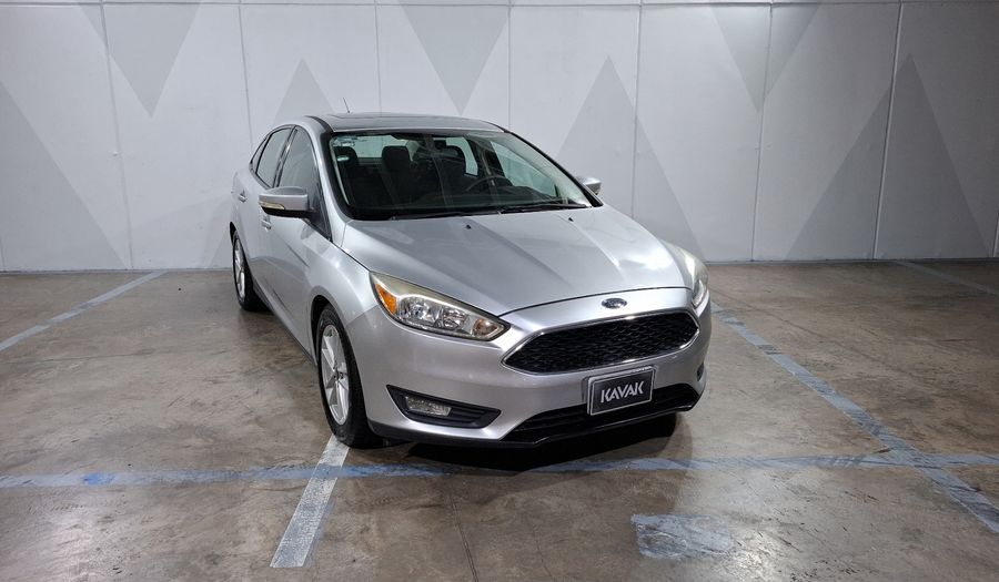 Ford Focus 2.0 SE Sedan 2017
