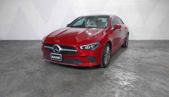 Mercedes Benz • Clase CLA