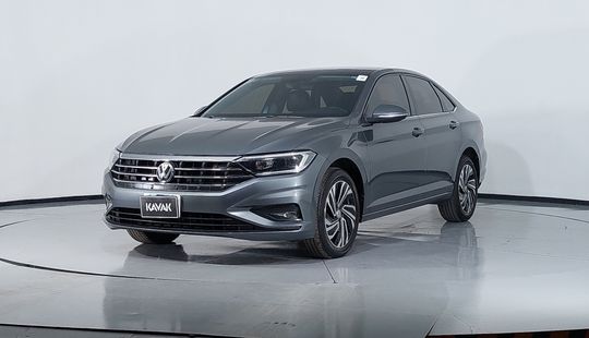 Volkswagen • Jetta