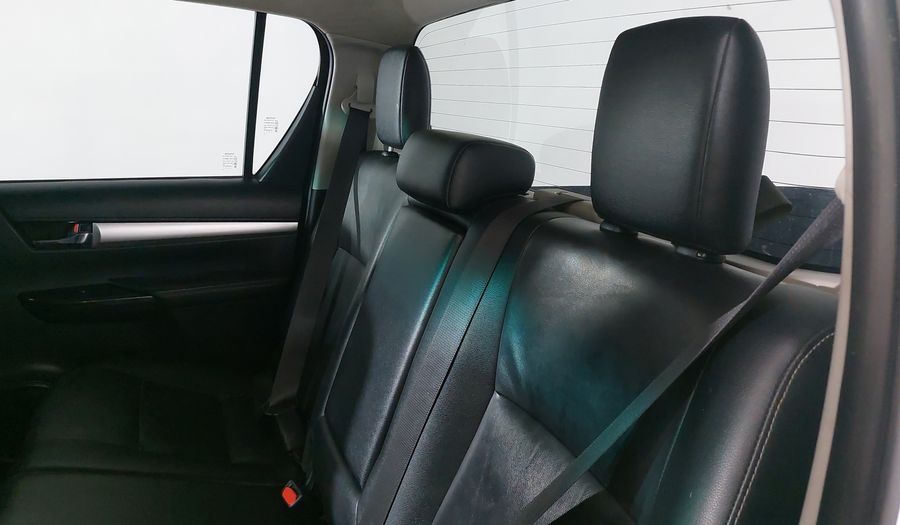 Toyota Hilux 2.8 DOBLE CABINA DSL (D-CAB DIESEL AT) Pickup 2018