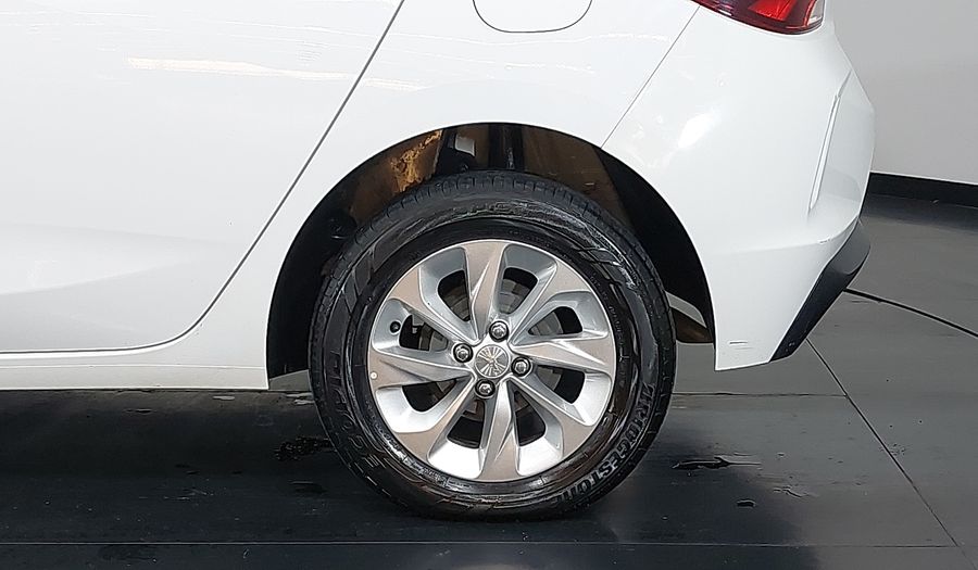 Chevrolet Onix LT Hatchback 2023