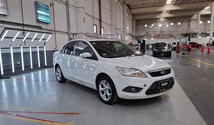 Ford Focus Ii 2.0 GHIA AUTO Sedan 2012