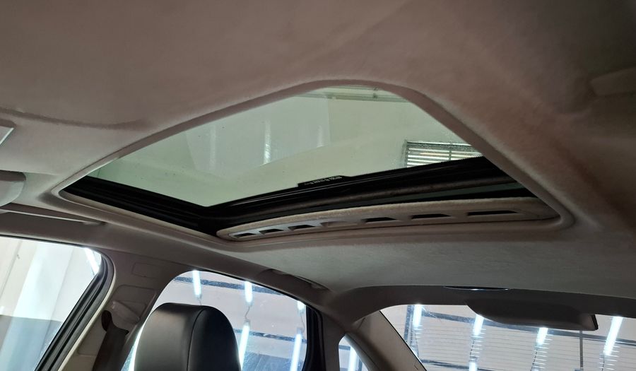 Ford Focus Ii 2.0 GHIA AUTO Sedan 2012