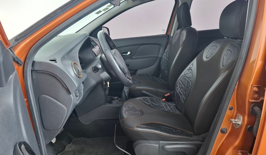 Renault Sandero Stepway 1.6 STEPWAY PRIVILEGE Hatchback 2017