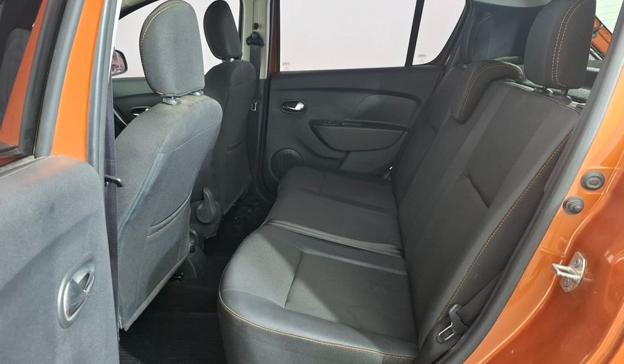 Renault Sandero Stepway 1.6 STEPWAY PRIVILEGE Hatchback 2017