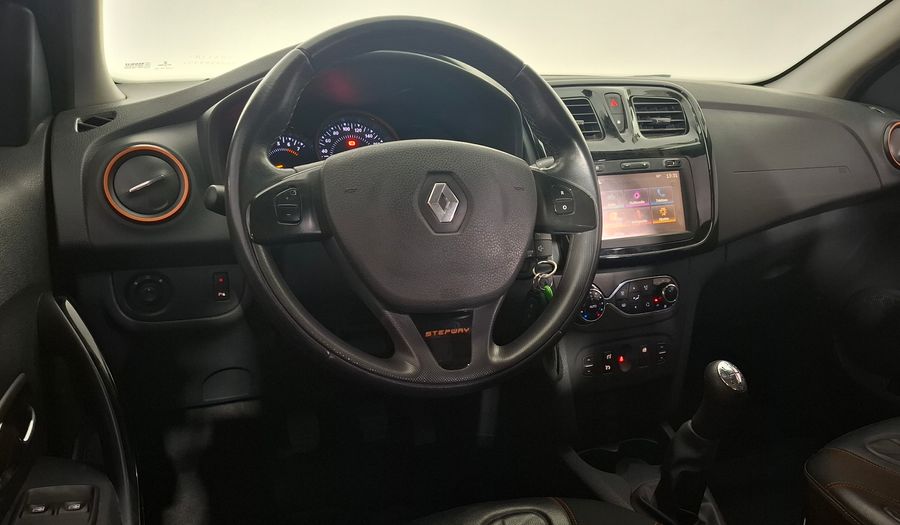 Renault Sandero Stepway 1.6 STEPWAY PRIVILEGE Hatchback 2017