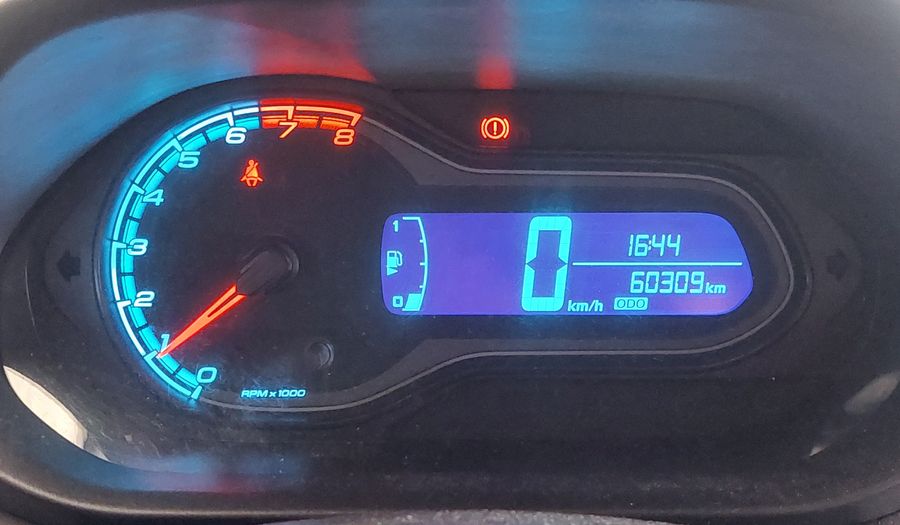 Chevrolet Onix MPFI LS Hatchback 2015