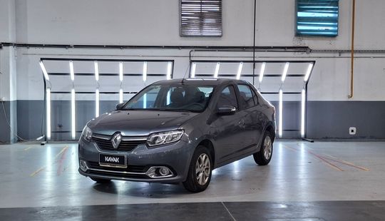 Renault • Logan