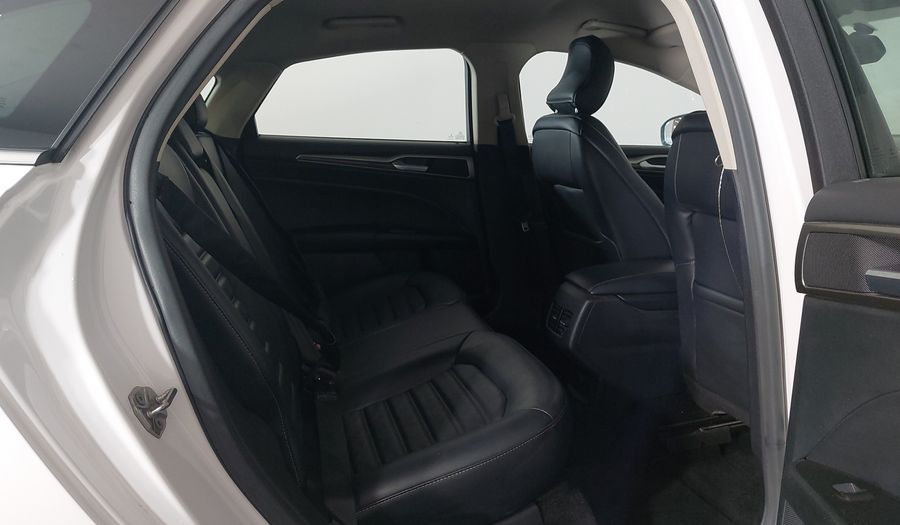 Ford Fusion SEL Sedan 2017
