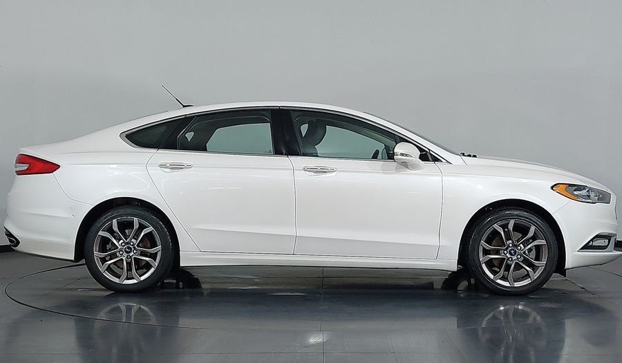 Ford Fusion SEL Sedan 2017