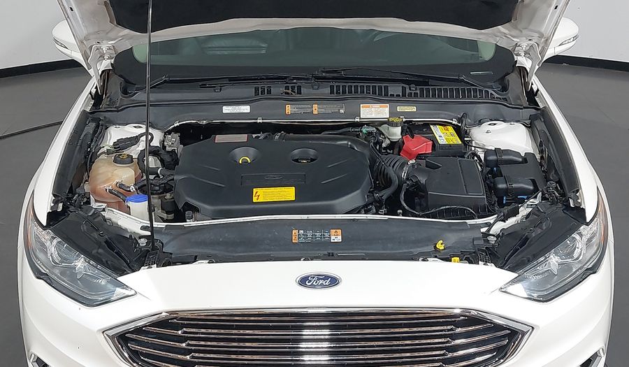 Ford Fusion SEL Sedan 2017