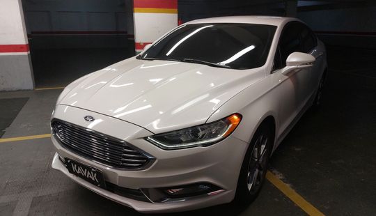 Ford • Fusion