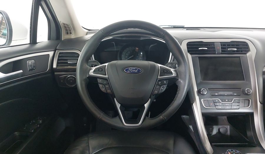 Ford Fusion SEL Sedan 2017