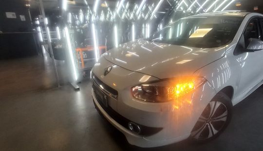 Renault • Fluence
